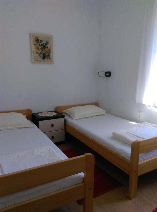 Apartmani Vrzic Baška Esterno foto